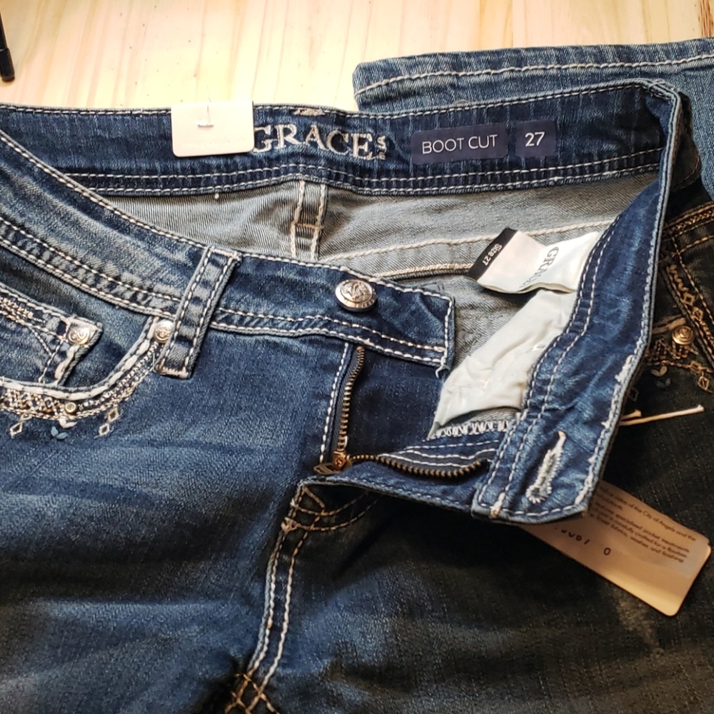 Grace In LA Jean's - Picture 2 of 4